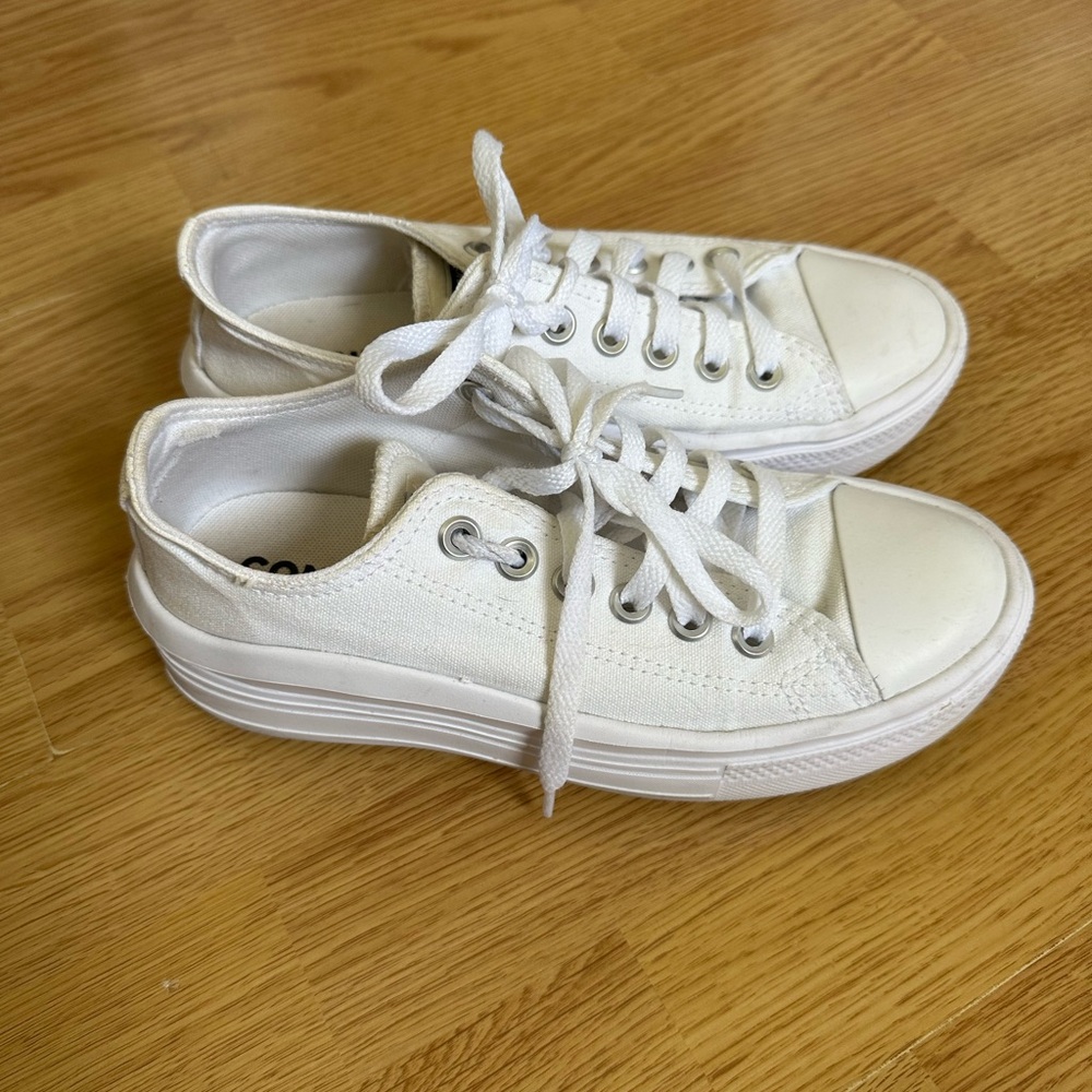 Converse Chuck Taylor All Star Move Canvas Platform